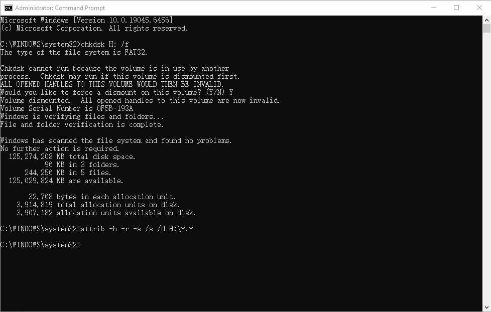 コマンドプロンプトでUSBファイルの非表示を解除する手順